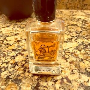 Si, by Georgio Armani